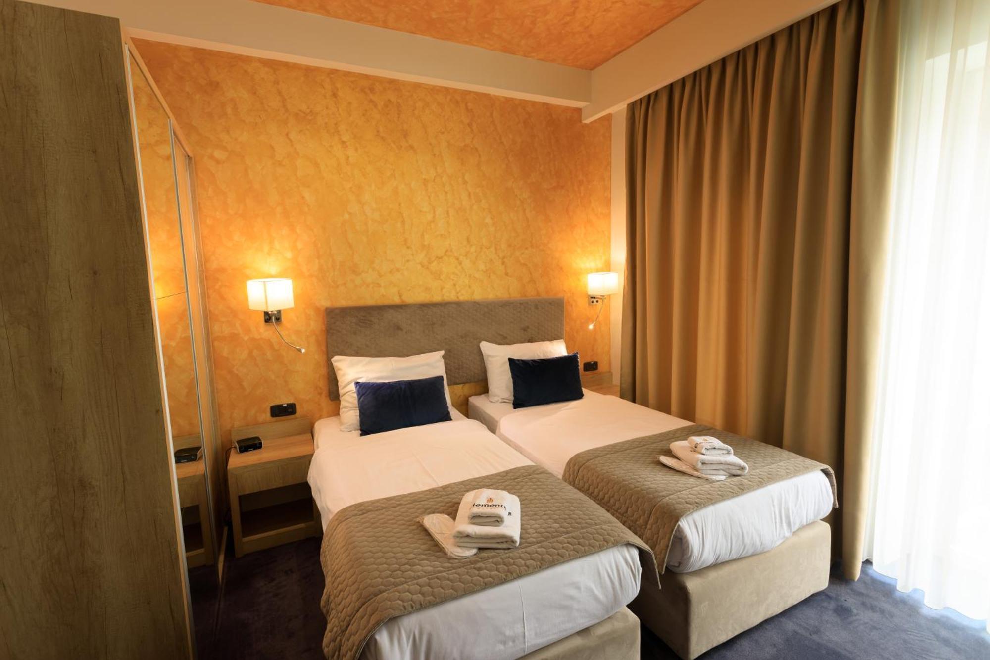 Hotel Elements Yeni Pazar Dış mekan fotoğraf